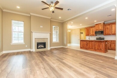 4574 Hathern Dr, Pineville, LA 71360 - photo 4