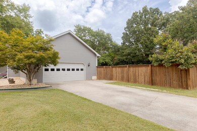 310 Wellington Way, Warner Robins, GA 31093 - photo 2