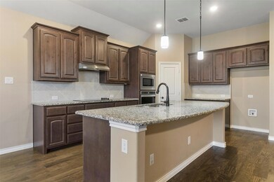 109 Colonial Dr, Joshua, TX 76058 - photo 7