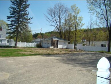 9 Pleasant St, Ashland, NH 03217 - photo 2