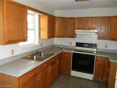 4327 Happy Hollow Rd, Asheboro, NC 27205 - photo 5