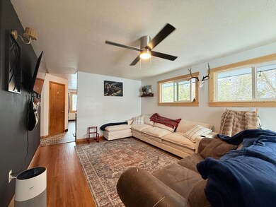 1217 6th St, Havre, MT 59501 - photo 6