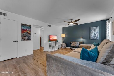 11-web-or-mls-1614-031 Aaron Wells