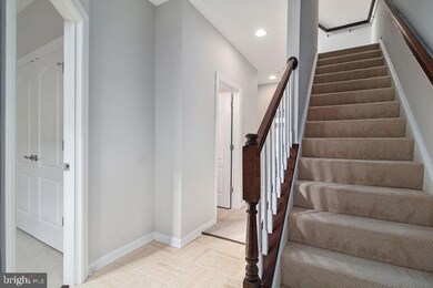 8192 Falls Grove Dr unit 11, Manassas, VA 20111 - photo 5