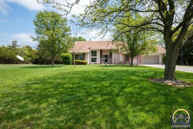 6400 NW Redwood Dr, Topeka, KS 66618 - photo 2