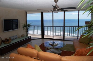 FAMILY ROOM VIEW