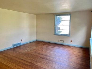 129 Durfee Rd, Tiverton, RI 02878 - photo 6