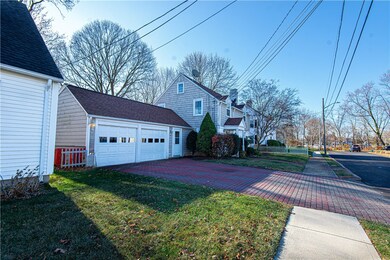 8 Florence St, Riverside, RI 02915 - photo 3