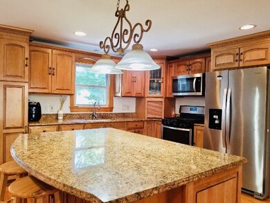 125 Varnum Rd, Dracut, MA 01826 - photo 7