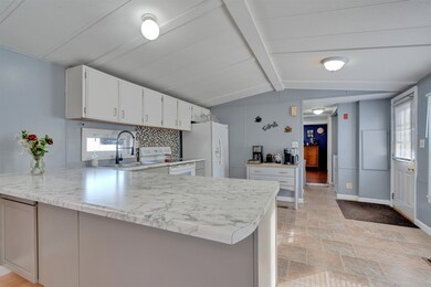 15 Daffodil Hill Ln, Rochester, NH 03868 - photo 5