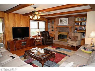 2411 Kivett Dr, Greensboro, NC 27406 - photo 3