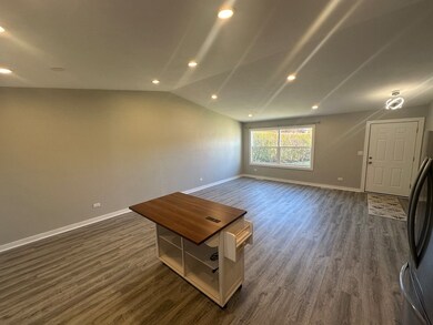 1301 Lizabeth Ln, Waukegan, IL 60087 - photo 5