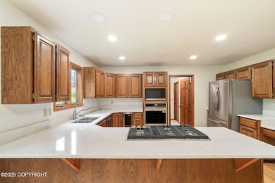 22410 Pharaoh Cir, Chugiak, AK 99567 - photo 3