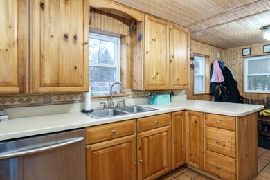 3032 Vanderbilt Ave, Portage, MI 49024 - photo 4