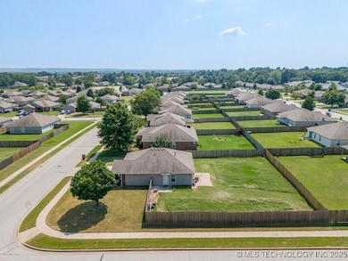 7210 S Fir Place, Broken Arrow, OK 74011 - photo 4