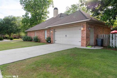 9030 Lake View Dr, Fairhope, AL 36532 - photo 2