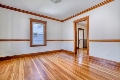 328 Vermont St, West Roxbury, MA 02132 - photo 3