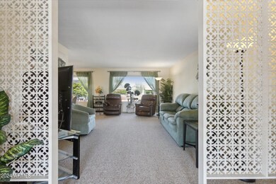 6-web-or-mls-15413-n-chestnut-dr