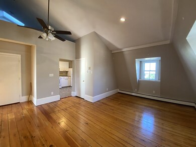 267 Lafayette St unit 3rd, Salem, MA 01970 - photo 3