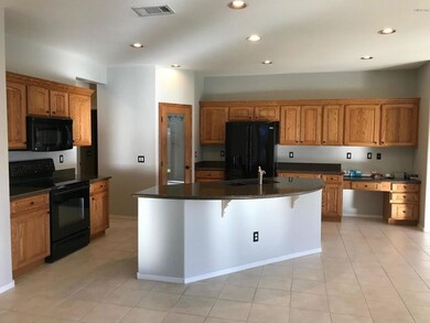 Crysti-Saddlehorn Kitchen