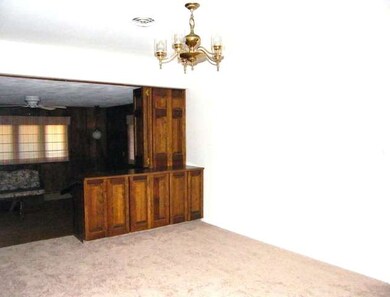 335 Flossmoor Ave, Waukegan, IL 60085 - photo 4