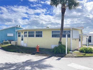 943 Nettles Blvd, Jensen Beach, FL 34957 - photo 4