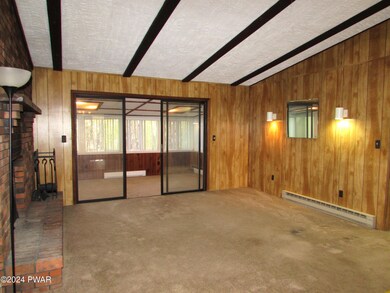 106 Hickory Dr, Hawley, PA 18428 - photo 3