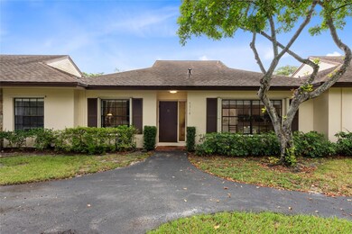 7514 Nova Dr unit 8, Davie, FL 33317 - photo 3