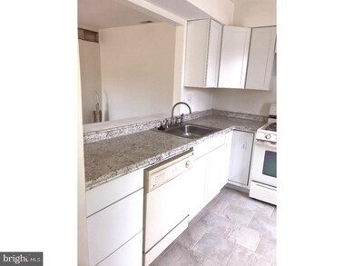 664 Yorkshire Ct unit 664, Sewell, NJ 08080 - photo 4