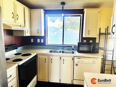 2 Bayberry Dr, Leesburg, FL 34788 - photo 4