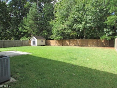 628 Argyll St, Chesapeake, VA 23320 - photo 3