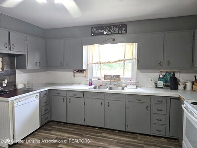 Aiken kitchen2