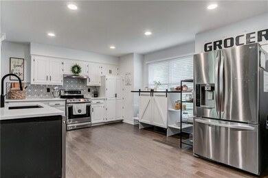 11904 W 49th St, Shawnee, KS 66216 - photo 5