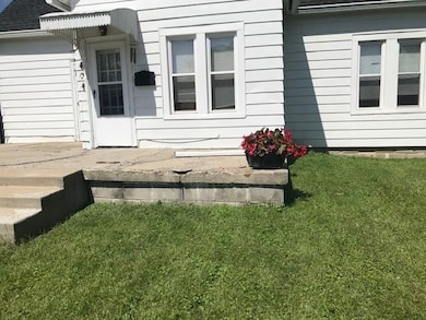 404 S Georgia St, Sheridan, IN 46069 - photo 3