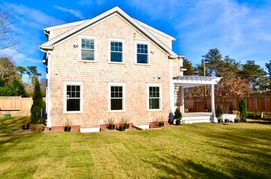 17 10th St N, Edgartown, MA 02539 - photo 4