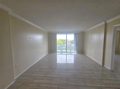Parkway Towers unit 511, Miami, FL 33169 - photo 2