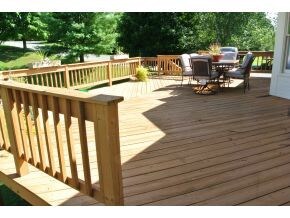 HUGE DECK FOR ENTERTAINING