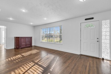 604 Mason St, Tomball, TX 77375 - photo 4