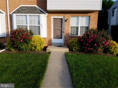 816 Northridge Dr, Norristown, PA 19403 - photo 2