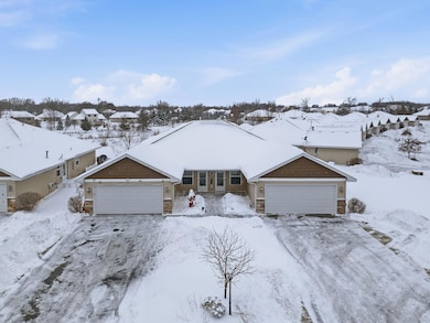 38282 Explorer Cir, North Branch, MN 55056 - photo 3