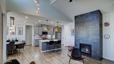 33-1571shoreside101-30