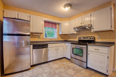 21 Colby Rd, Kingston, NH 03848 - photo 6