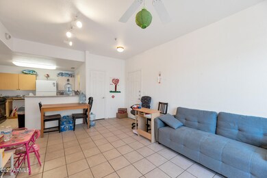 Kitchen Living Room.