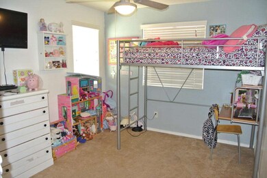 isleta bedroom -2-2