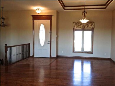 Interior Entry/Formal Dining