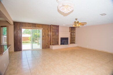 6604 Hensch Ave NE, Albuquerque, NM 87109 - photo 5