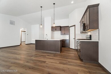 8391-Splitrail-Ave-5568