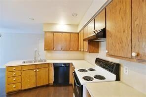 124 Hollyhill Ln unit 126, Denton, TX 76205 - photo 6