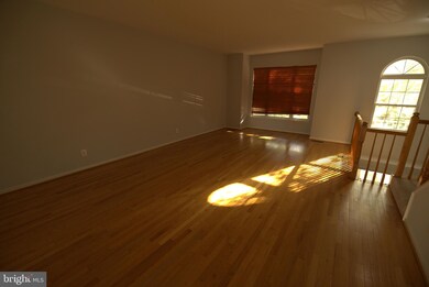 2509 James Madison Cir, Herndon, VA 20171 - photo 6