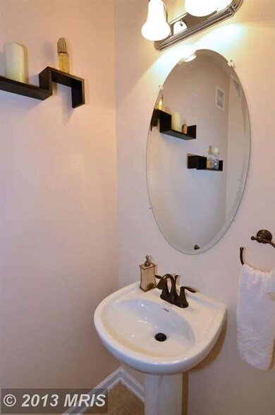 42615 Hollyhock Terrace, Ashburn, VA 20148 - photo 7